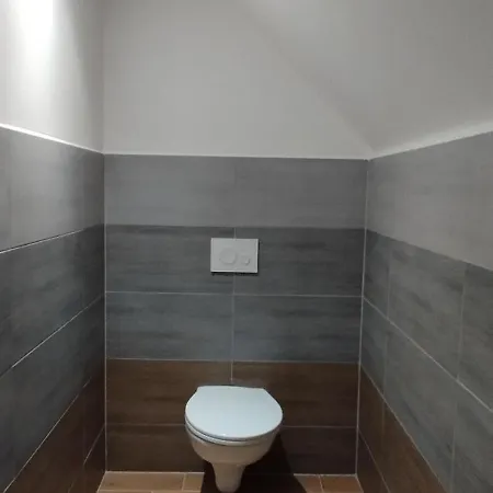 Posta Polubny - V Soukromi Homestay