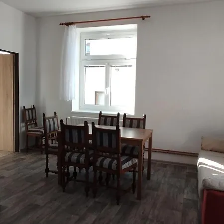 Posta Polubny - V Soukromi Homestay *