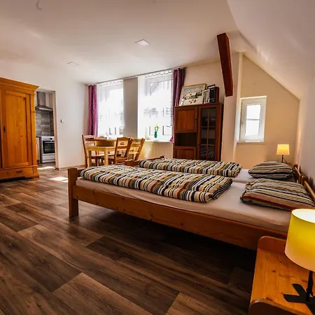Homestay Posta Polubny - V Soukromi Korenov